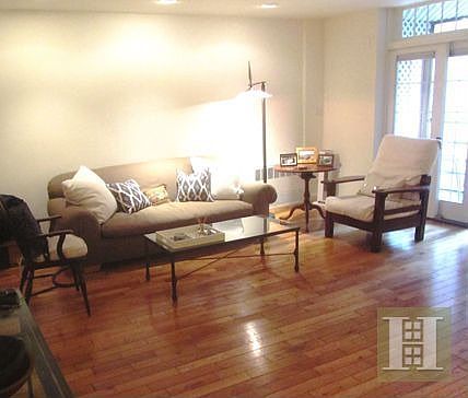 3rd image of 108 W 69th St APT 6B