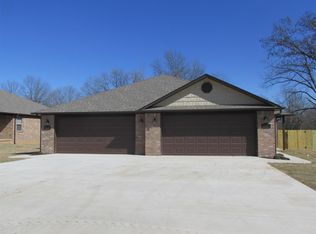 1304 Springhill Rd UNIT B, Barling, AR 72923