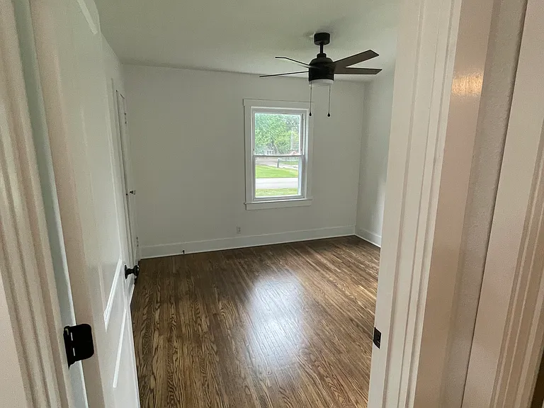 8007 Greenway Dr — Photo 18
