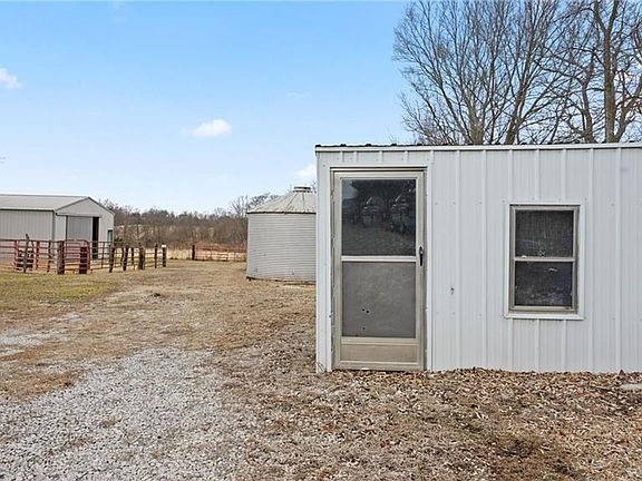 5th image of 19194 Mayes Rd