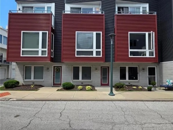 7308 Marina Ct, Cleveland, OH 44102