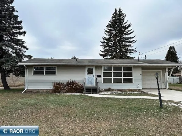 1003 S 11th Ave, Virginia, MN 55792