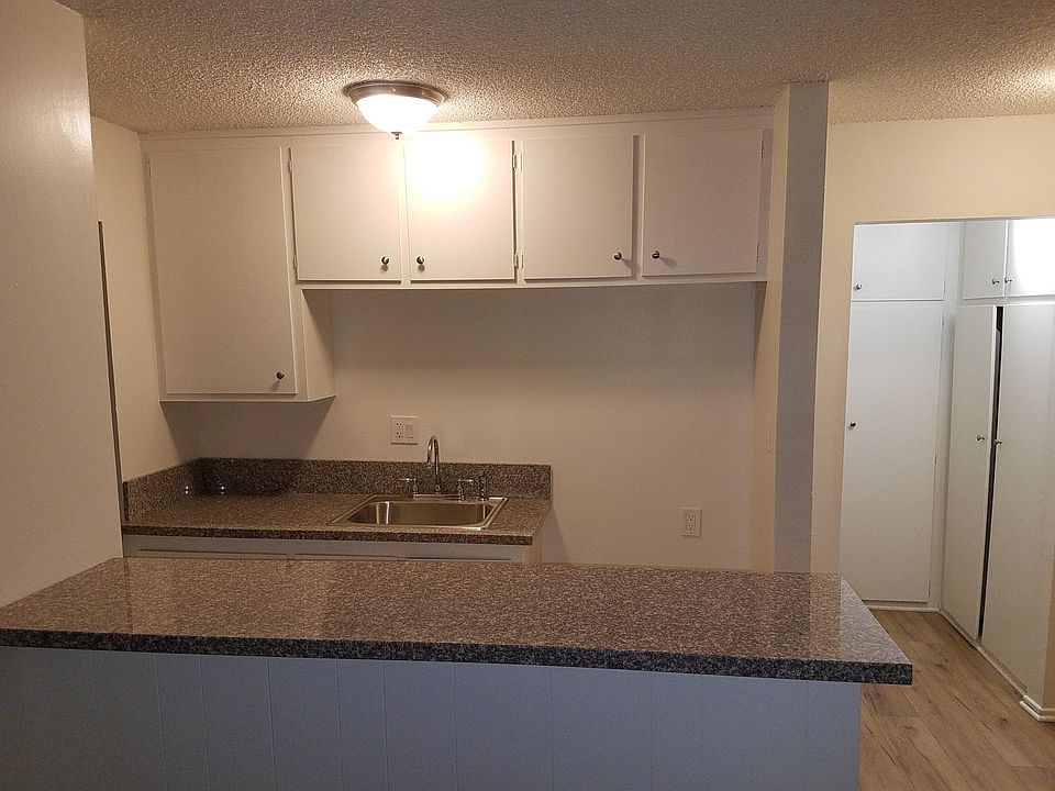 1st image of 5040 Tujunga Ave #23