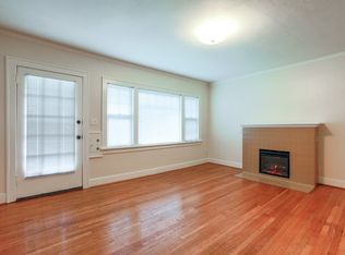 Holladay Court Apartments (Czop08), Portland, OR 97232
