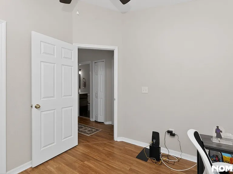1417 Lyonshire Dr — Photo 18