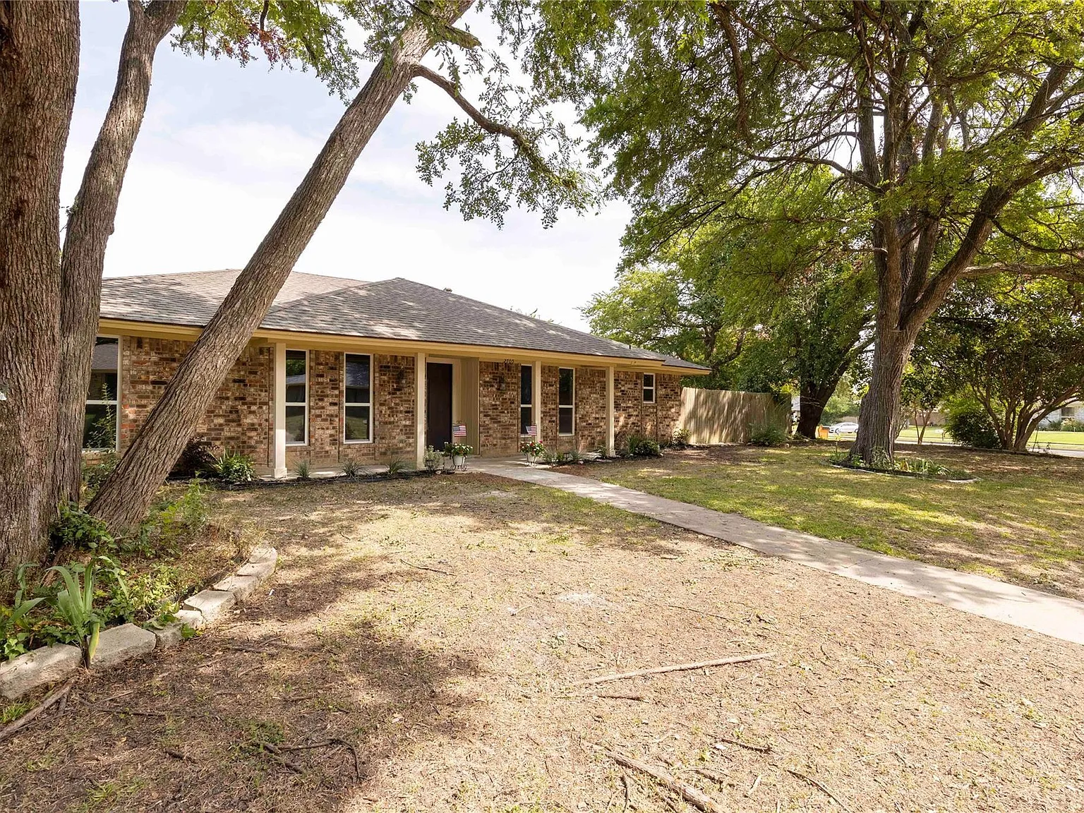 4 bed, 1807 sqft, $3,000 — Photo 2