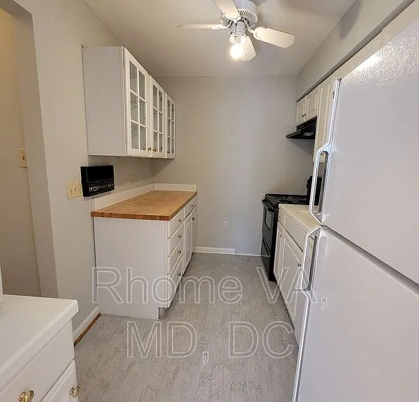 3749 Kanawha St NW — Photo 29
