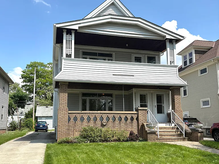 2163 Atkins Ave — Photo 1