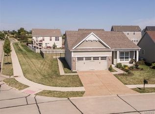121 Venice Cir, Saint Peters, MO 63304