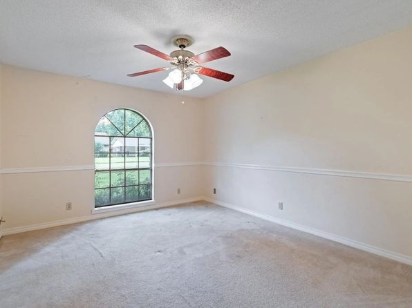 2611 Chatwood Dr