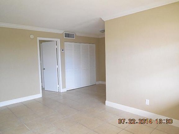 5th image of 3901 SW 78th Ct #1-205