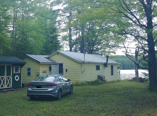 27 Sunshine Ln, Hartland, ME 04943