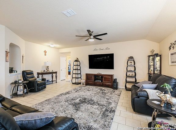 4th image of 8857 Palmetto Fls
