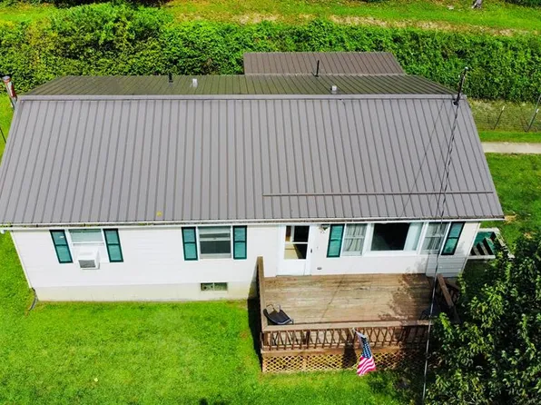 93 Valley Grove Rd, Valley Grove, WV 26060