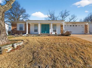 12902 Vista Ridge Ln, Saint Louis, MO 63138