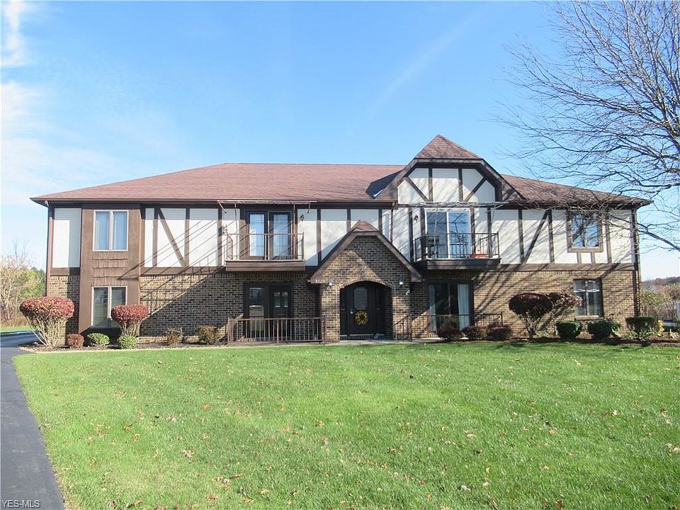 1st image of 852 Pearson Cir Unit 1