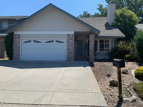 1312 Jasmine Cir, Rohnert Park, CA 94928