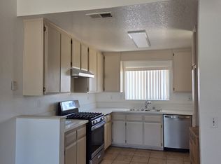9004 I Ave APT C, Hesperia, CA 92345