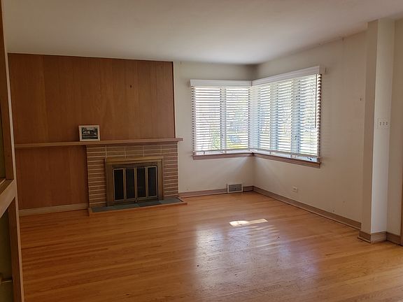 4th image of 4212 Harvey Ave