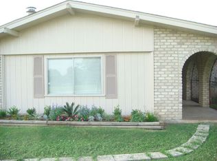3060 Woehler Ln, Seguin, TX 78155