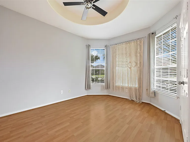 511 Nadia Way — Photo 8