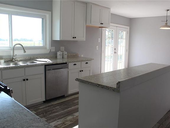3rd image of 3856 N Fm 486