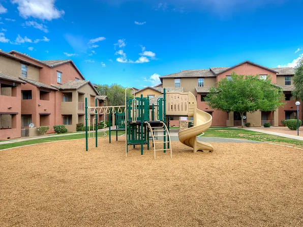 San Clemente Apartments