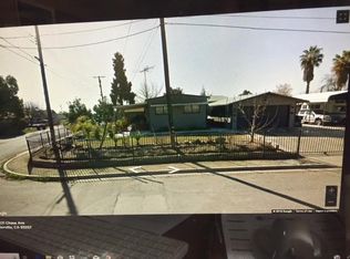 221 Chase Ave, Porterville, CA 93257