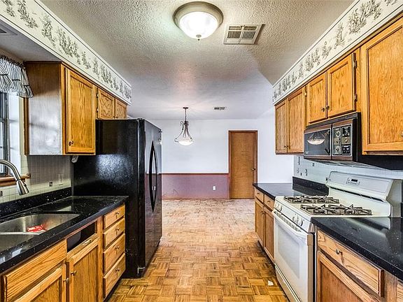 5th image of 508 Cross Timbers Ct