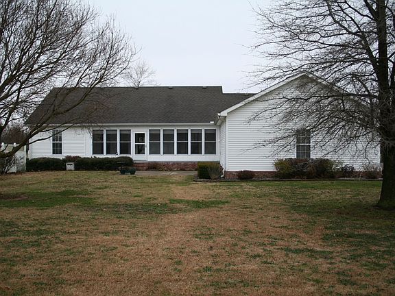 2nd image of 38 Betty Sue Dr