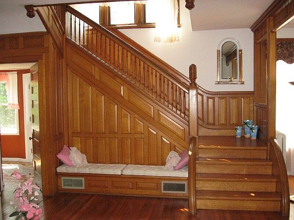Staircase to 2nd Floor