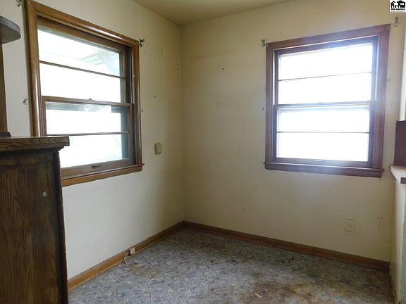 5th image of 324 N Howard St