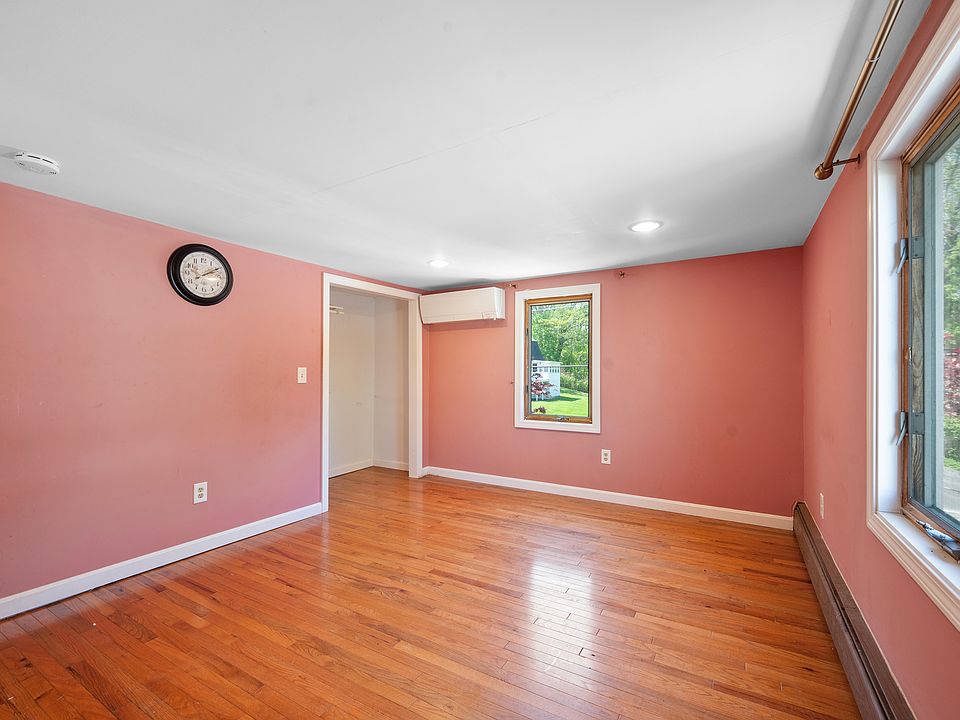 1st image of 10 Griffin St