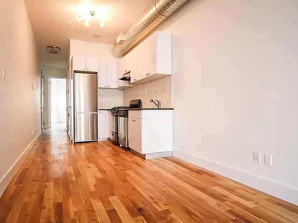 1st image of 215 Knickerbocker Ave #2L