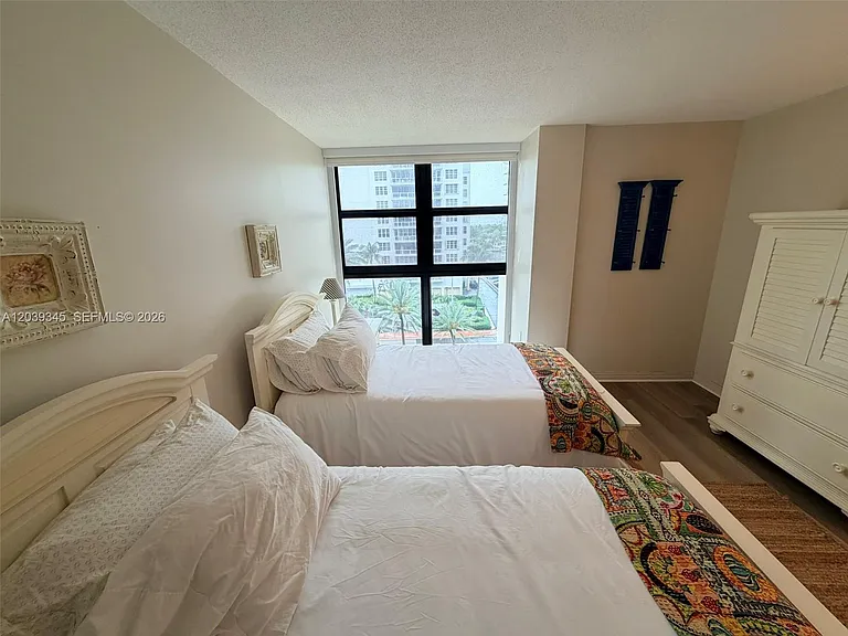 5757 Collins Ave #702 — Photo 43