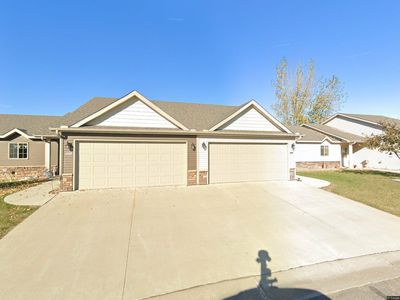 621 Cottonwood Ave, Litchfield, MN, 55355