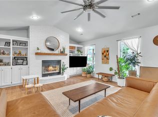 1380 E Ash St, Fayetteville, AR 72703