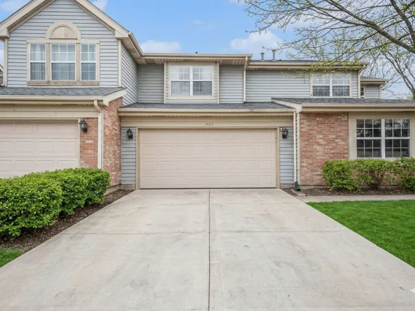 1403 Club Dr, Glendale Heights, IL 60139