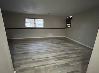 24976 Linda Dr, North Olmsted, OH 44070