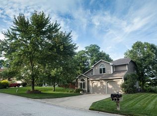 660 Green Ridge Dr, Avon, IN 46123