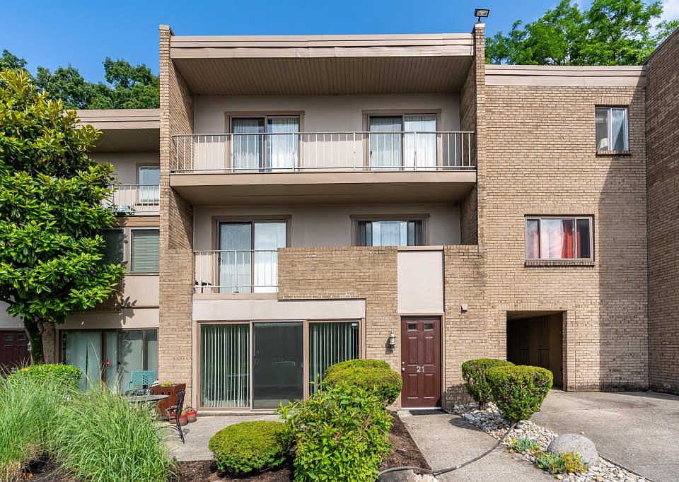 1st image of 2500 Warsaw Ave Unit 21