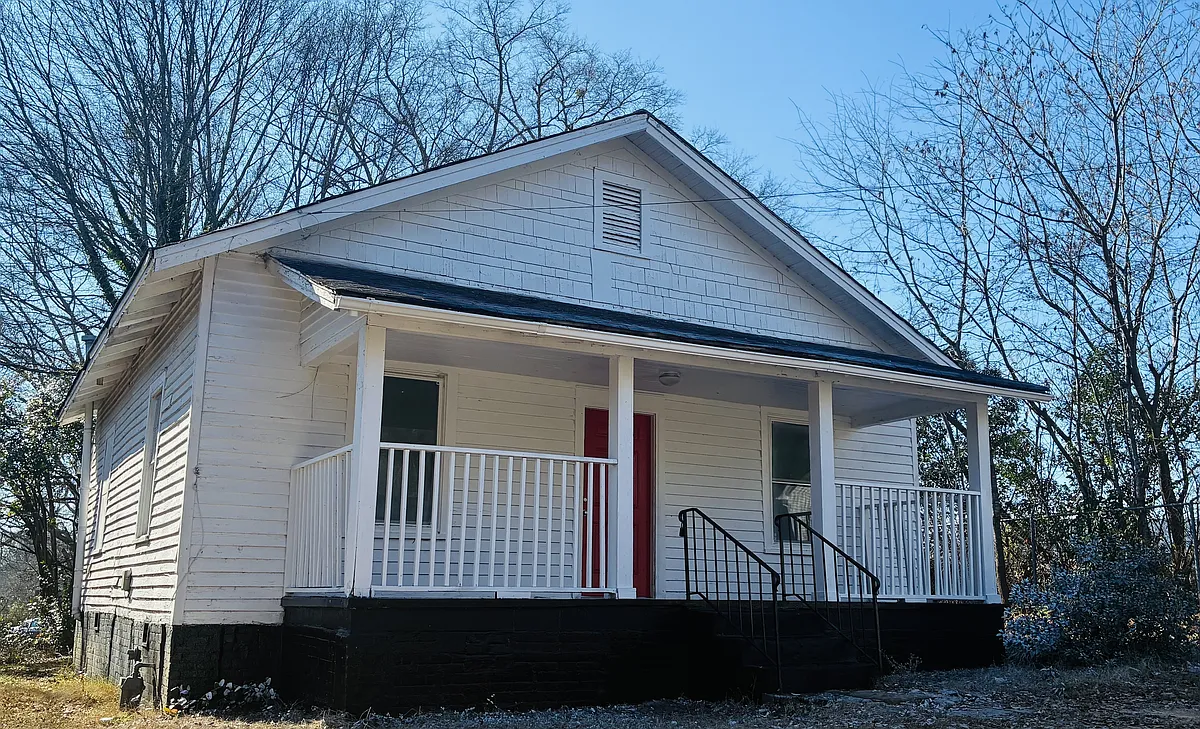 Building Photo - 910 Walnut St