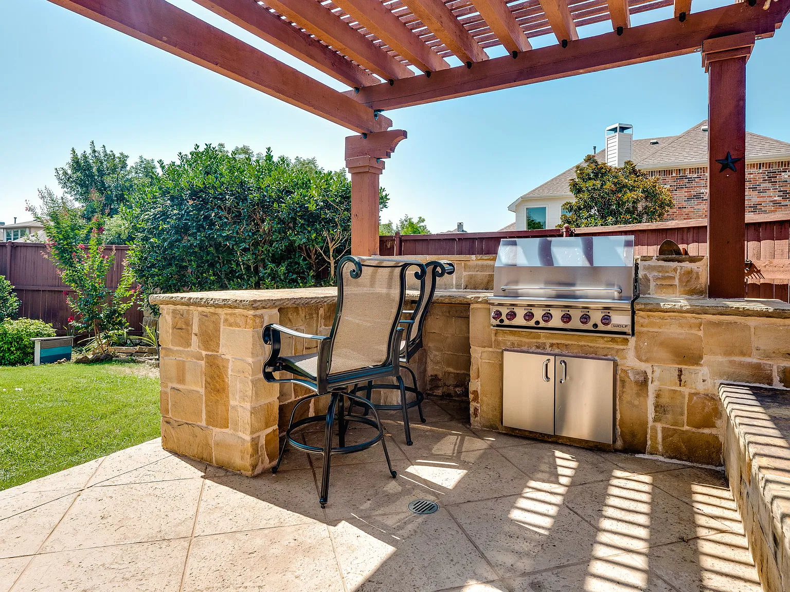 5 bed, 4100 sqft, $4,600 — Photo 3
