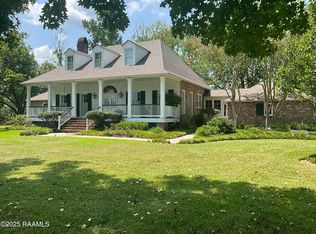 335 W Farrel Rd, Lafayette, LA 70508