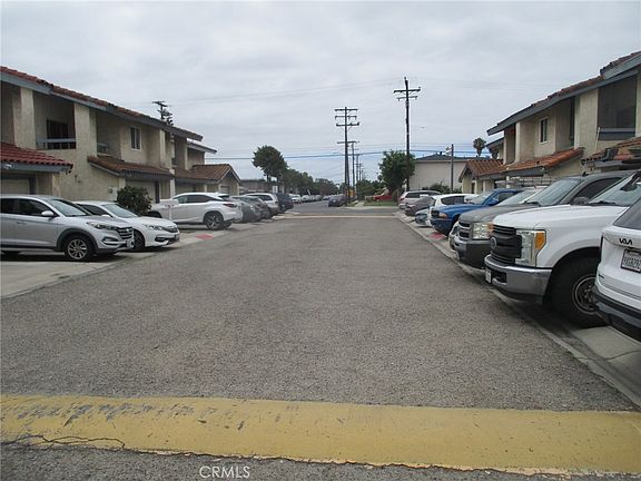 2nd image of 13701 Locust Cir