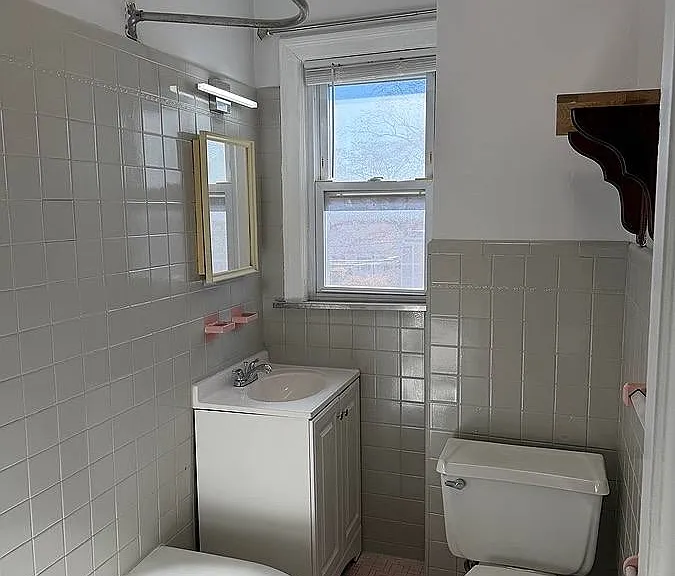 45 Underhill St — Photo 12