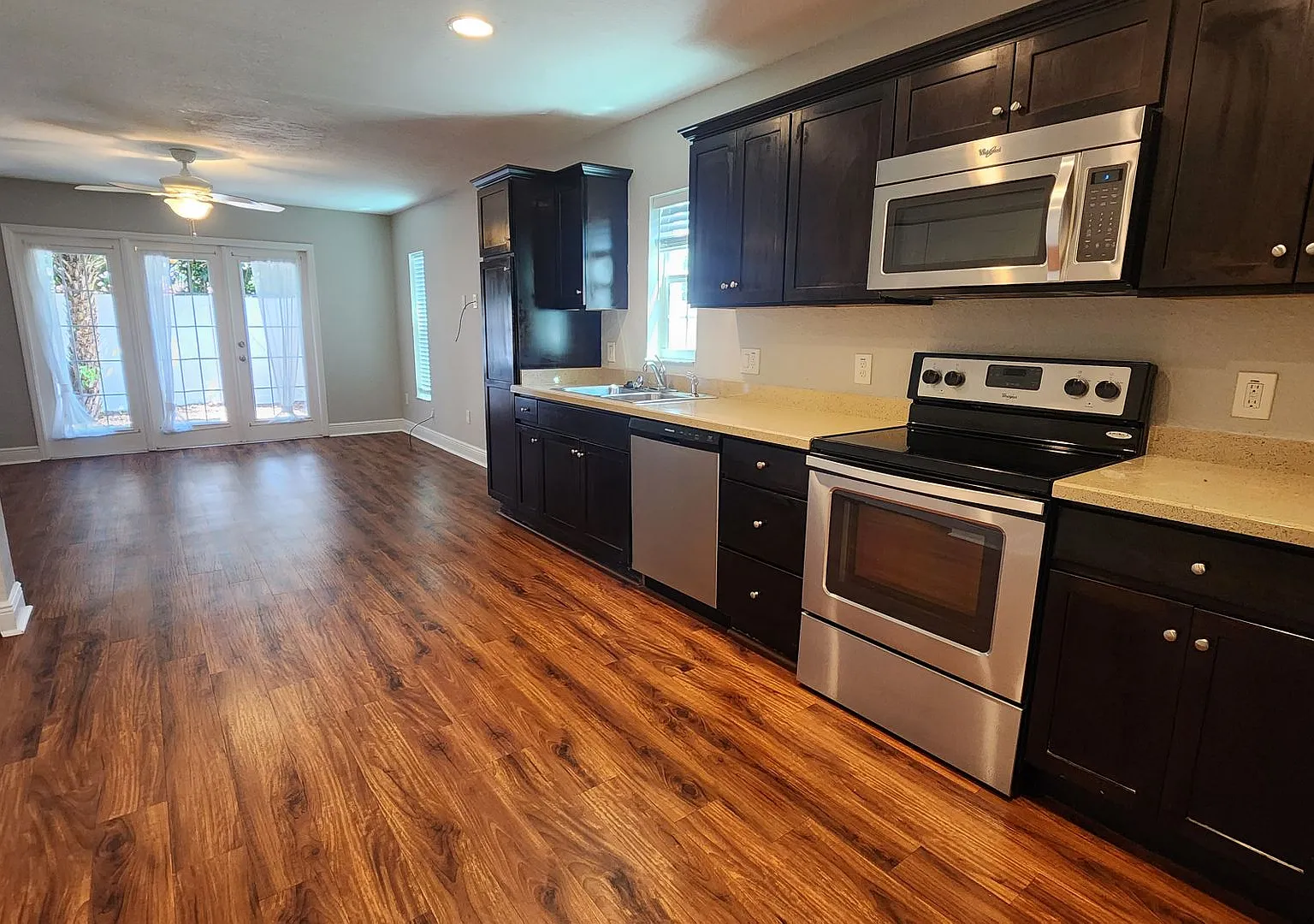 One Month Free Immediate Move-In Limited Offer !!Available !! — Photo 3