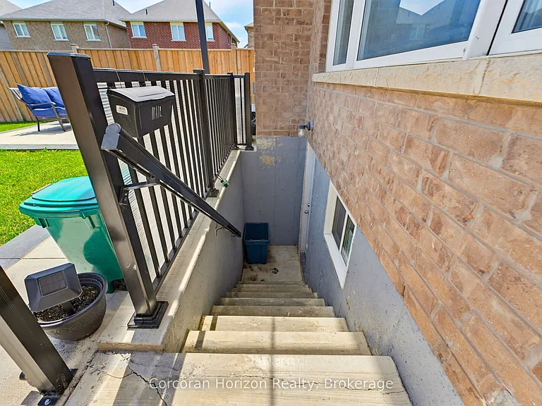 9 Price St — Photo 28