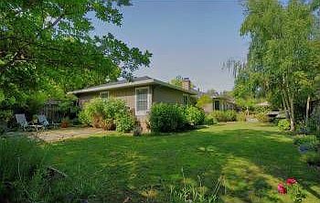 3rd image of 1970 Oakdell Dr