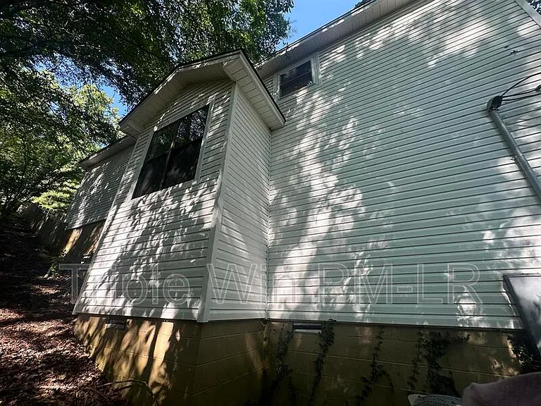 5900 Foxboro Dr — Photo 32